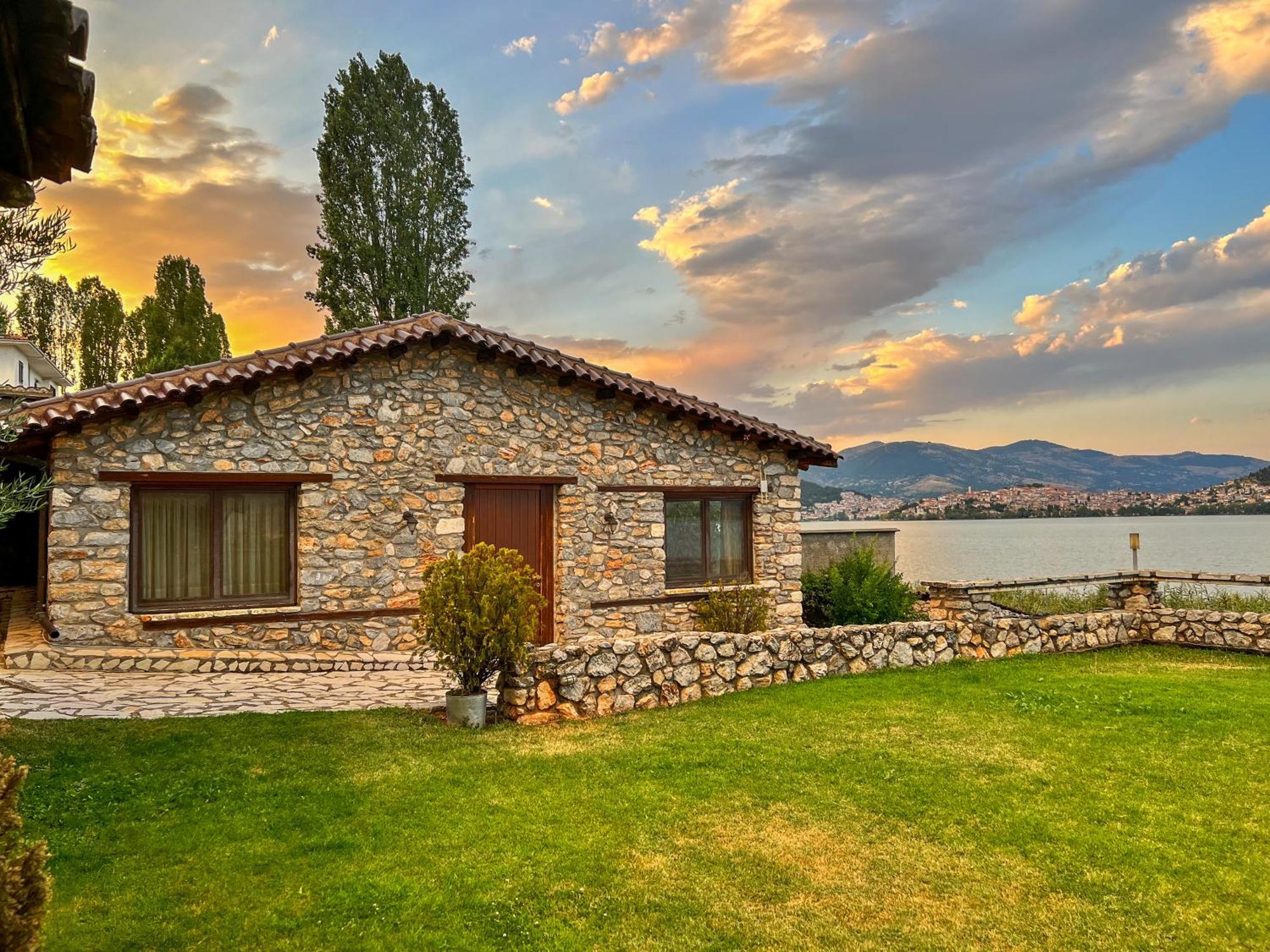 The Little Stone House By The Lake Kastoria Extérieur photo